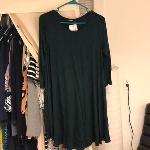 3/4 sleeve hunter green t-shirt dress